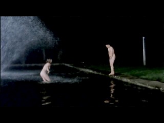 zoe smale nude / underground (1998)
